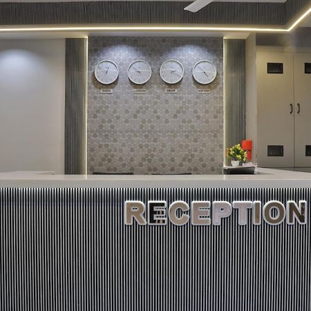Hotel Legacy Ahmedabad Exteriör bild