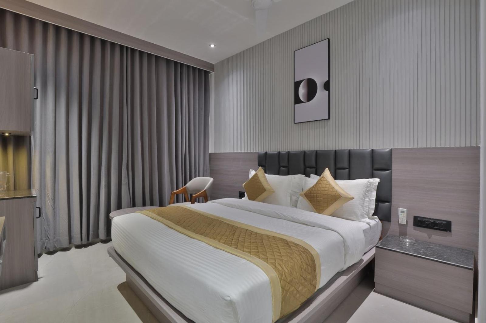 Hotel Legacy Ahmedabad Exteriör bild