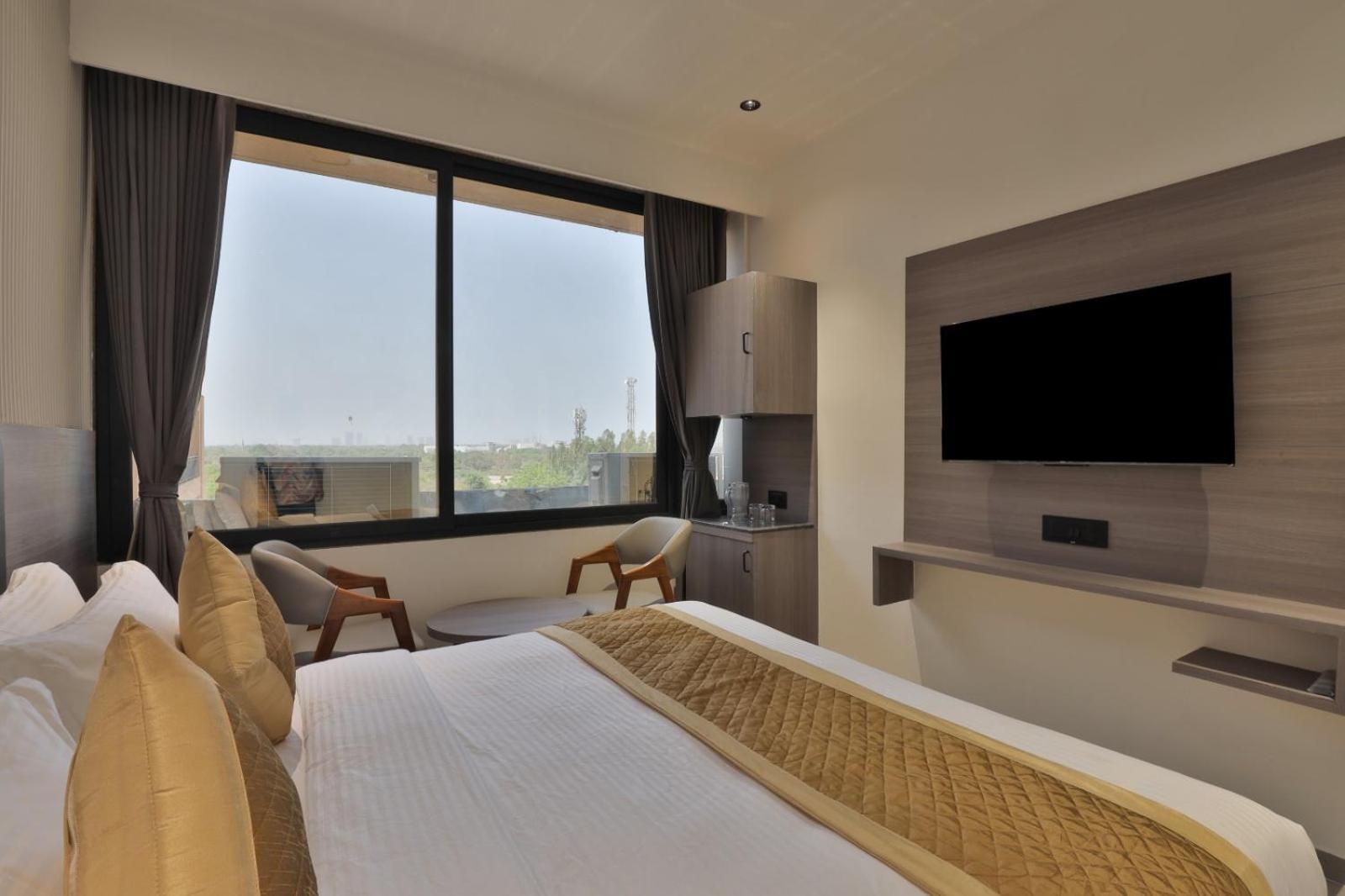 Hotel Legacy Ahmedabad Exteriör bild