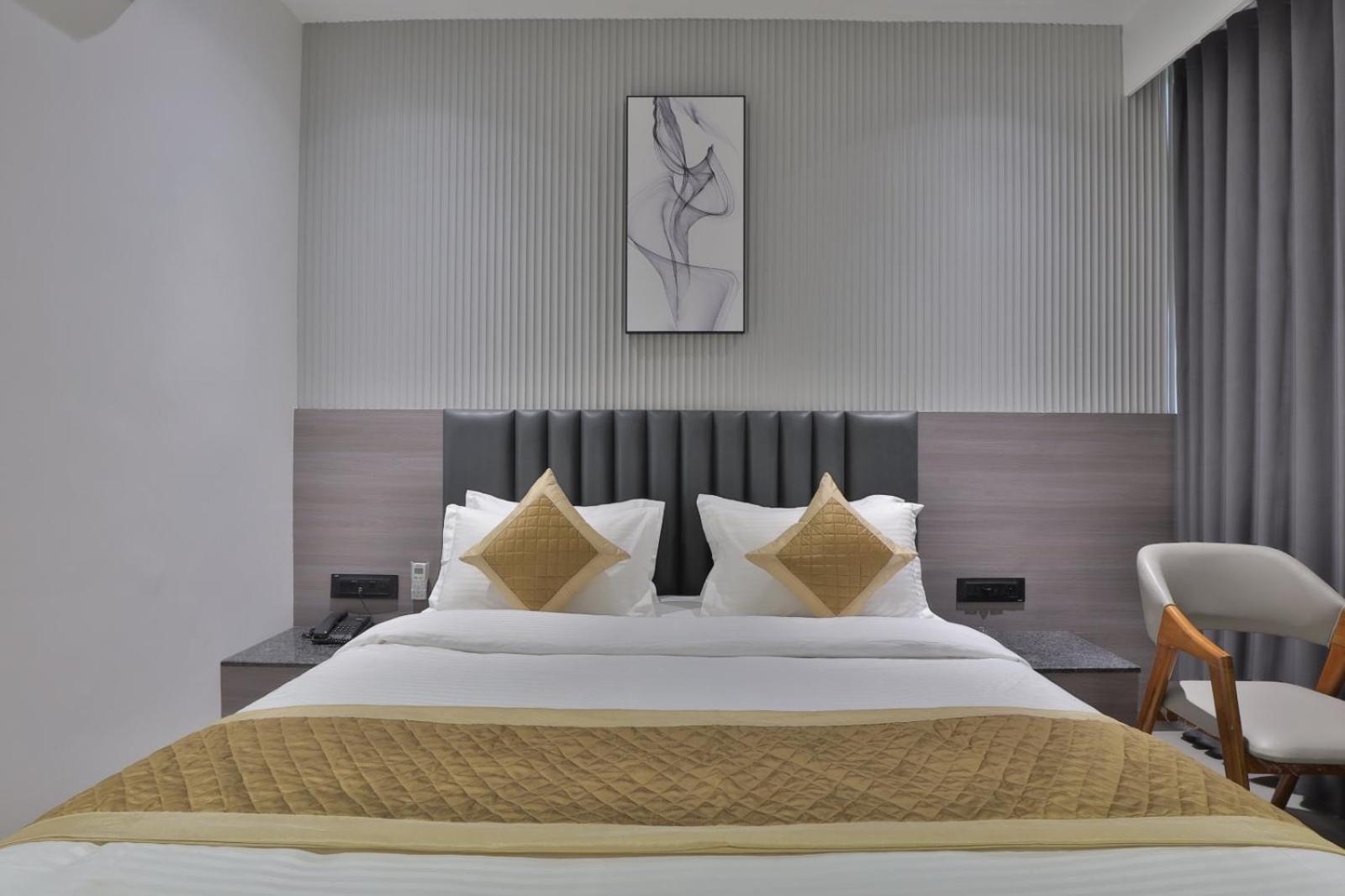 Hotel Legacy Ahmedabad Exteriör bild